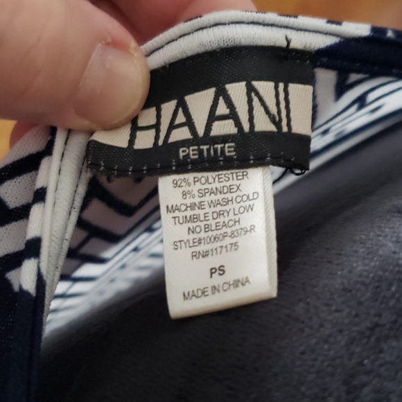 Dress - Picture 5 of 5